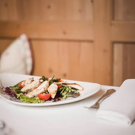 Ansitz Jakoberhof 4* Urtijëi