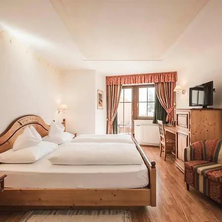 Ansitz Jakoberhof Hotel 4*