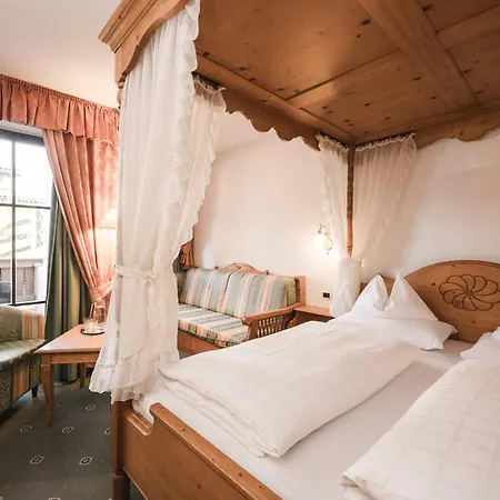 Ansitz Jakoberhof Hotel Ortisei