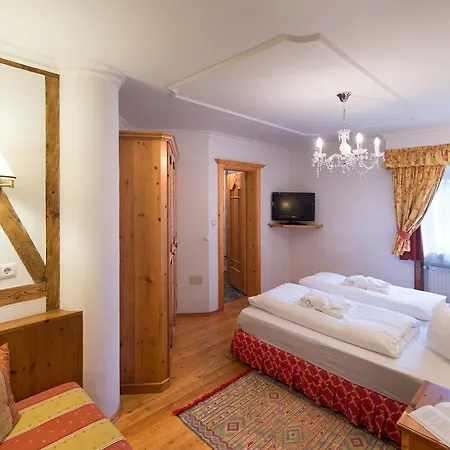 Ansitz Jakoberhof 4*
